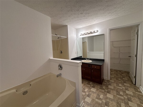 Building Photo - 600 Indian Trail