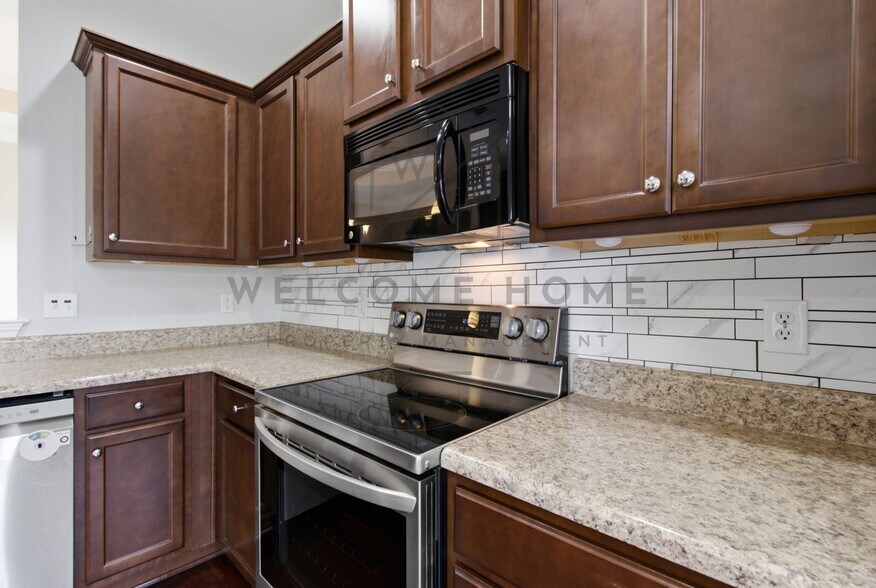 Building Photo - 734 Lime Ln