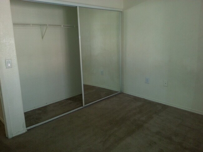 Building Photo - 3318 N Decatur Blvd