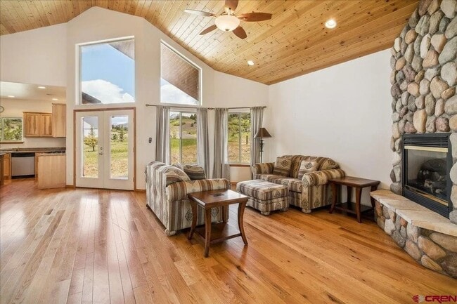 Building Photo - 3-Bedroom Home in Prime Location