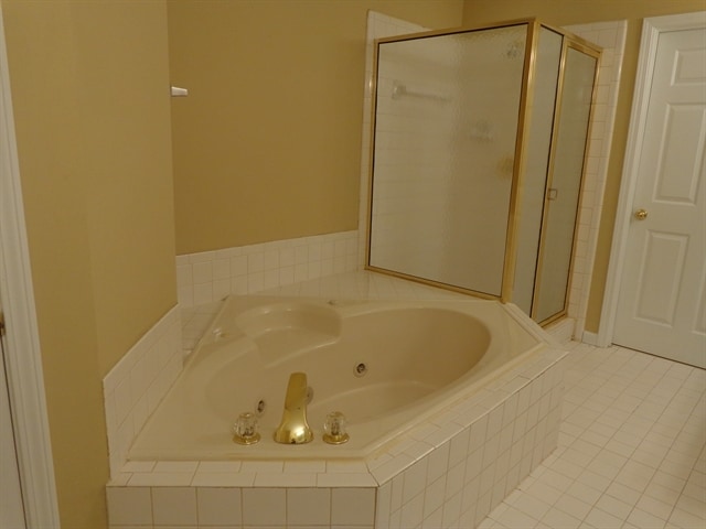 Building Photo - 4260 Riverlake Way