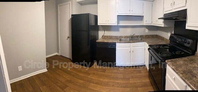 Building Photo - 2021 Highridge Dr SW