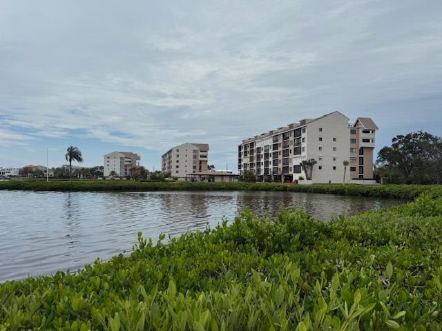 Building Photo - 4620 Bay Blvd