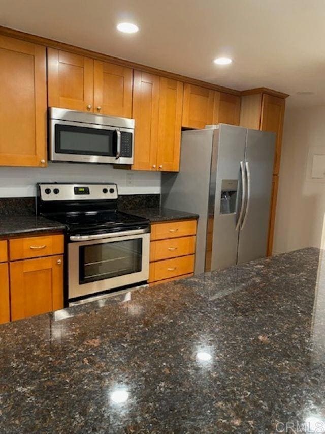 Building Photo - 546 Via De La Valle