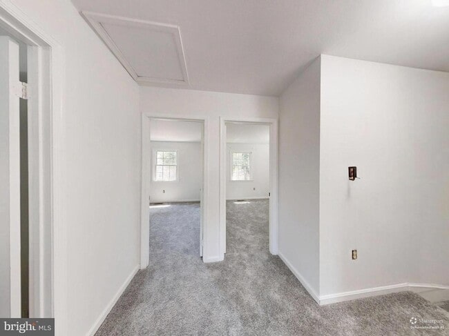 Building Photo - 8105 Kenova Ln