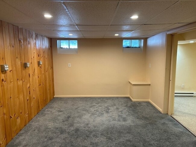 Building Photo - 14 Stony Brook Ln