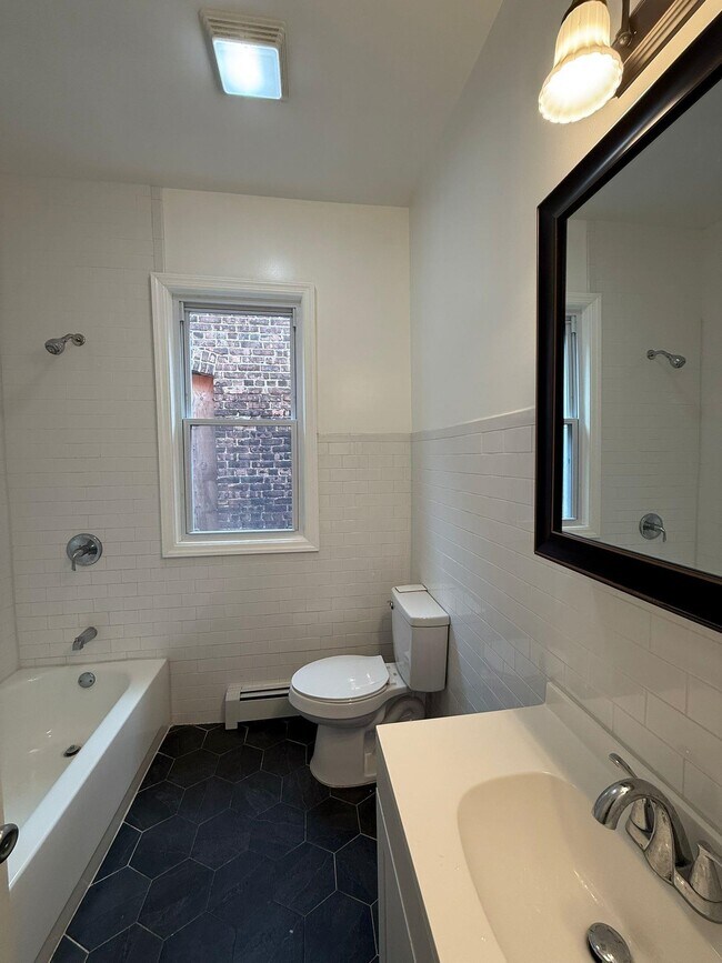 Building Photo - 163 BIDWELL Ave