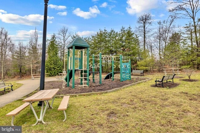 Building Photo - 8222 Morris Pl