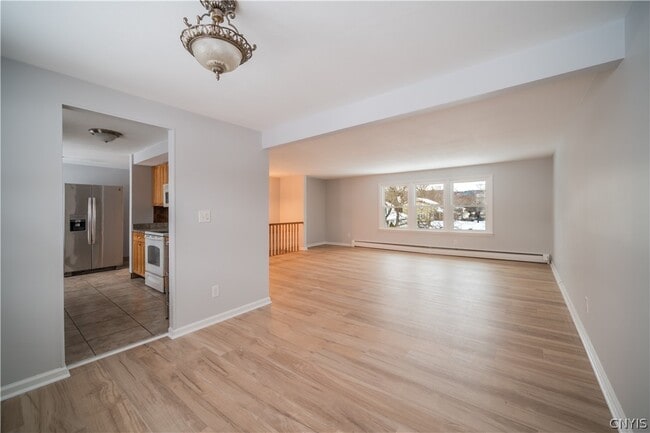 Building Photo - 4618 Brickyard Falls Rd