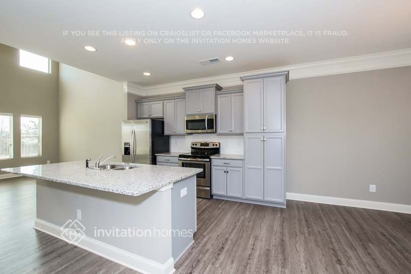 Building Photo - 5322 Roberta Crossing Dr