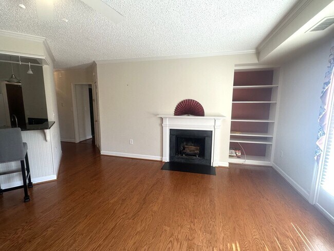 Building Photo - 801 S Pitt St