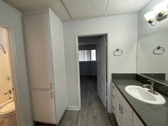 Building Photo - 8131 San Angelo Dr