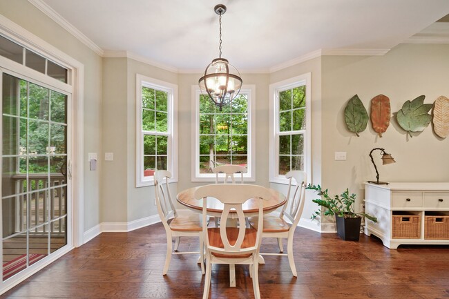 Building Photo - Stunning 4bd/3.5ba Home on Half-Acre Lot J...
