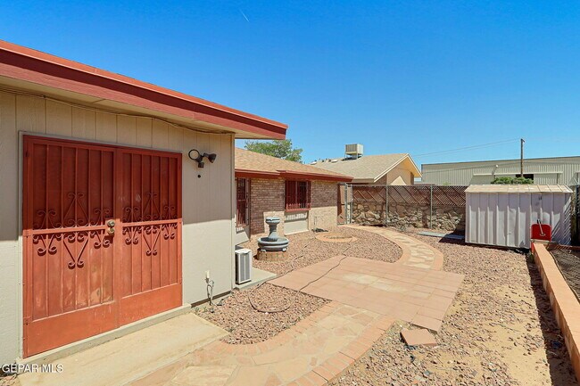 Building Photo - 6032 Belladonna Cir