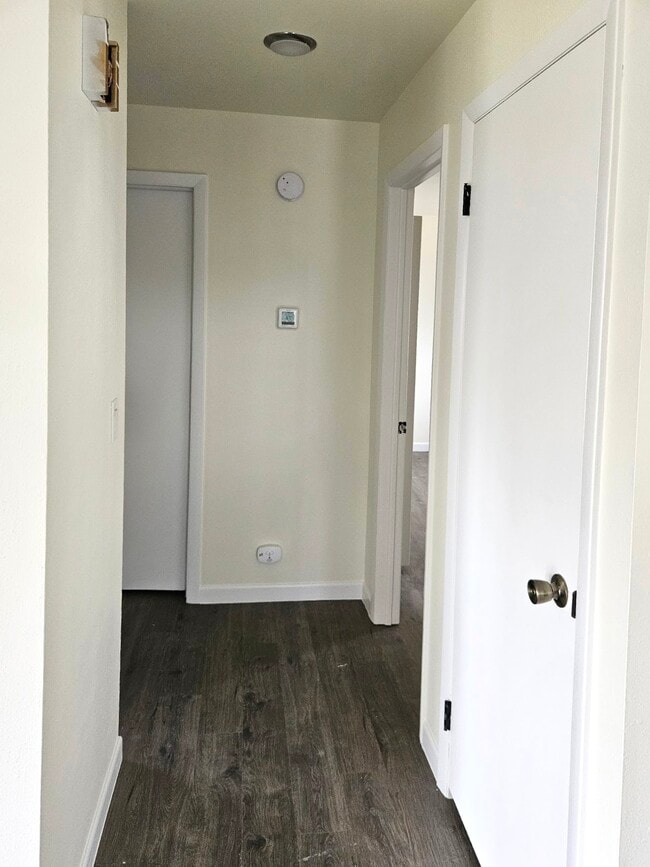 Building Photo - 738 S Watermelon Dr