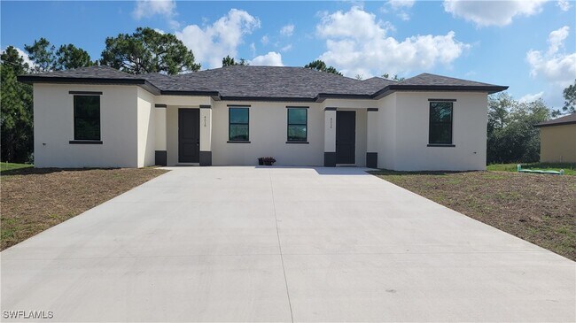 Primary Photo - 4400 Golfview Blvd
