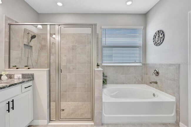 Building Photo - 17032 Harvest Moon Way