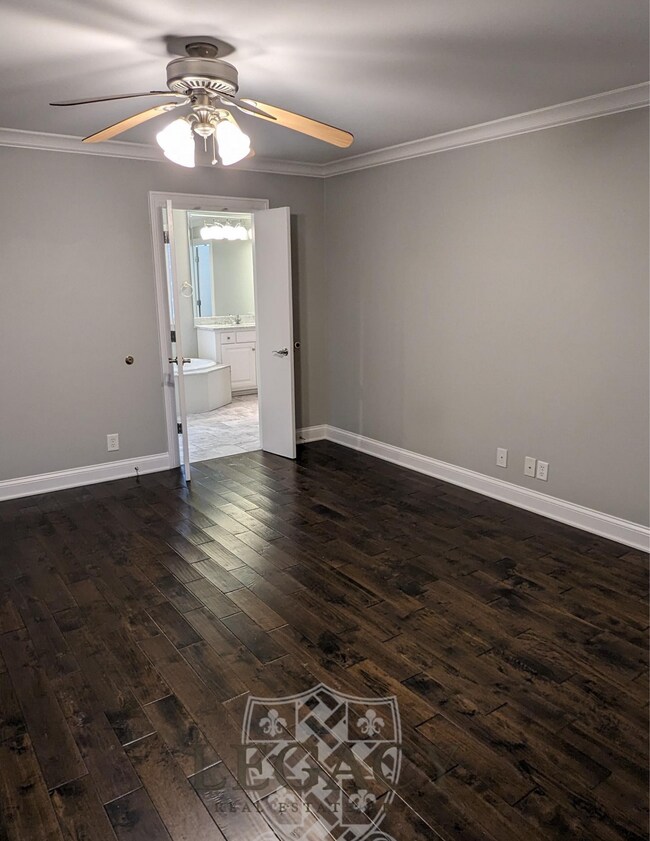 Building Photo - 9919 Maxwell Ln