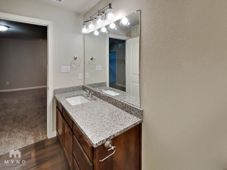 Building Photo - 786 Rolling Terrace Cir