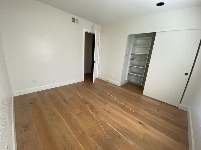 Building Photo - 4 Bedroom Encinitas home with Views!