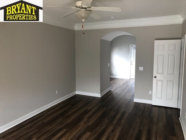 Building Photo - Nashville - 2 Bedroom Condo 2.5 Baths 37214