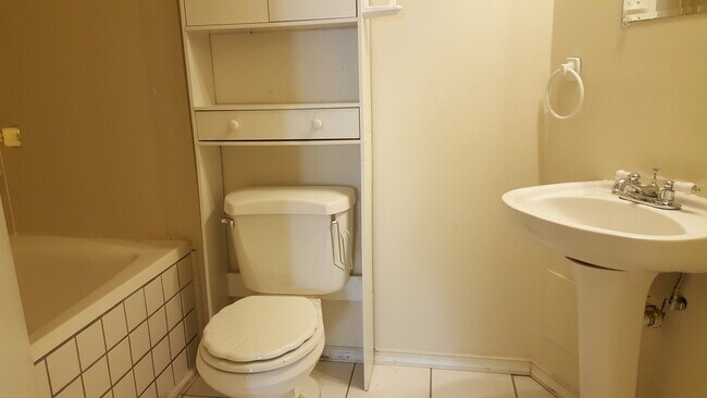 Building Photo - Beautiful 3-Bedroom, 2-Bath Townhome in Edgewood, MD