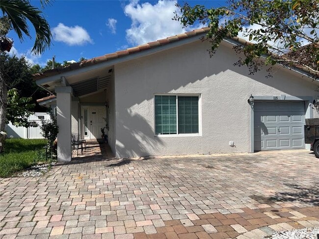 Primary Photo - 115 SW 34th Ave