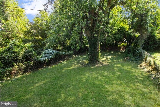 Building Photo - 505 McCabe Ave