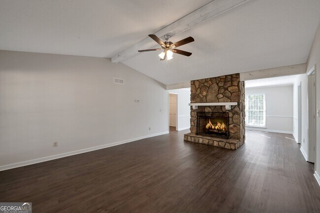 Building Photo - 3502 Wilderness Dr