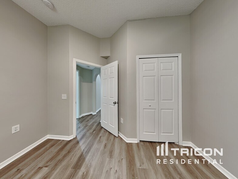 Building Photo - 649 Doe Cove Pl