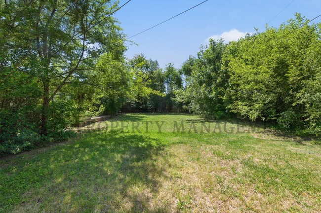 Building Photo - 6216 E Orme St