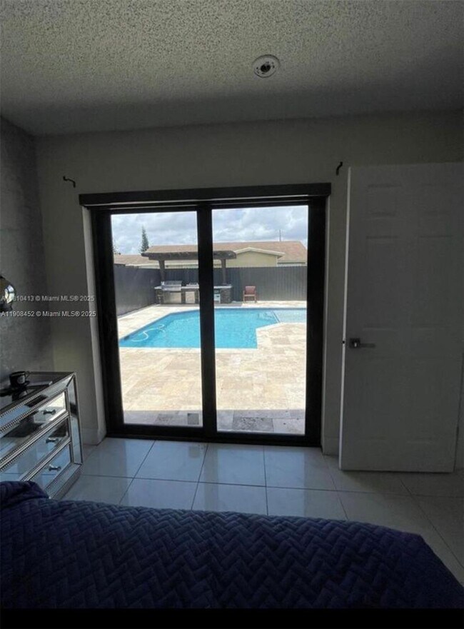 Building Photo - 21045 SW 124th Ave Rd