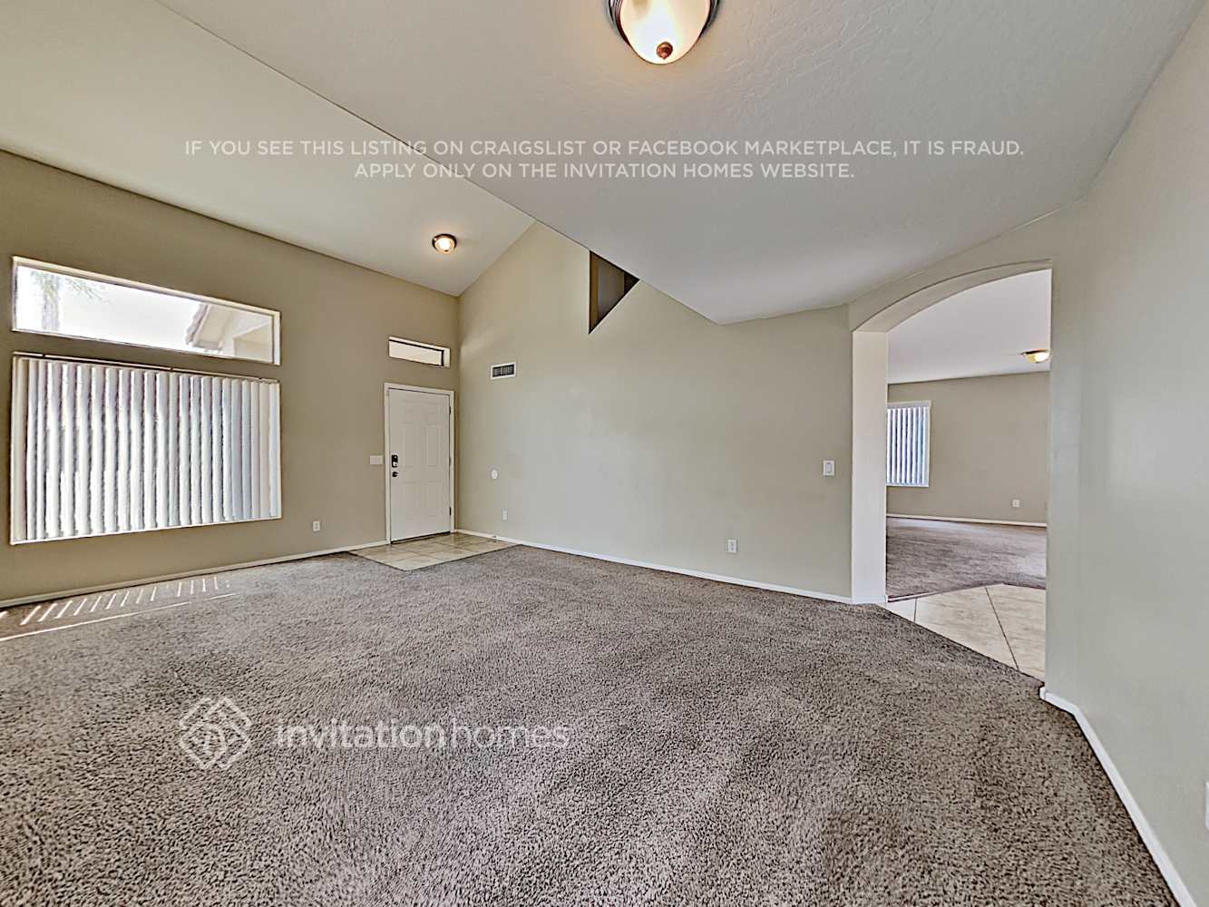 Building Photo - 9740 W Heber Rd