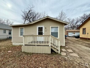 Building Photo - Affordable 2-Bedroom South Wichita