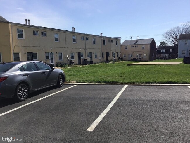 Building Photo - 3867 26th Ave