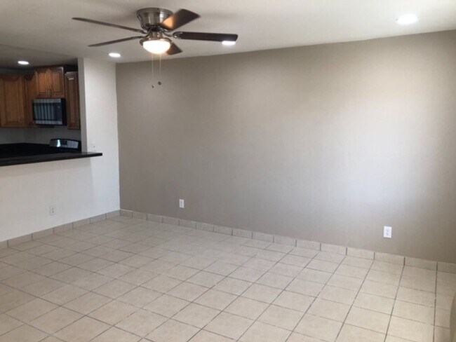 Building Photo - MOVE IN SPECIAL - Westminster One Bedroom ...