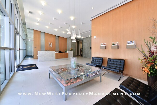 Building Photo - Stunning Fully Furnished East Village 2 Be...