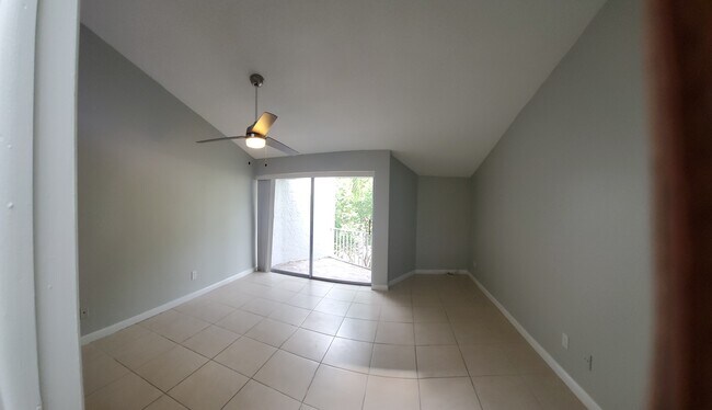 Building Photo - 1114 N 17th Ave