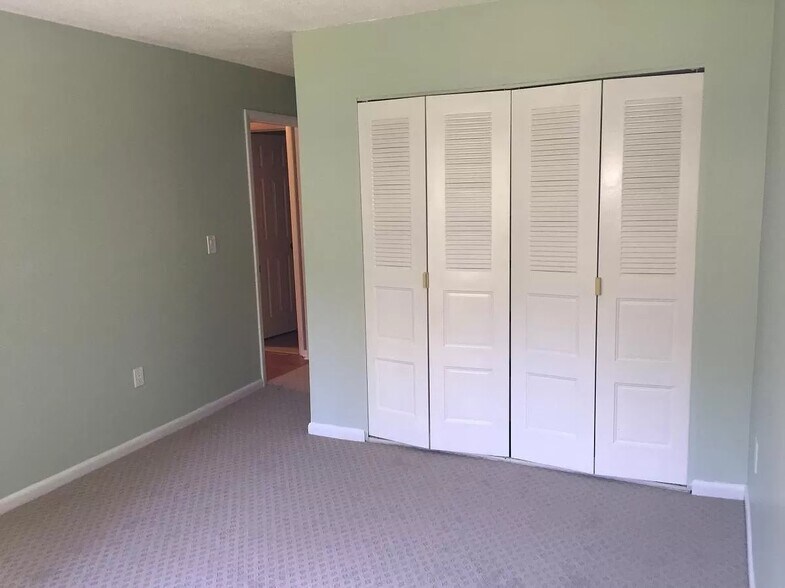 Building Photo - 175 Mill Pond Rd