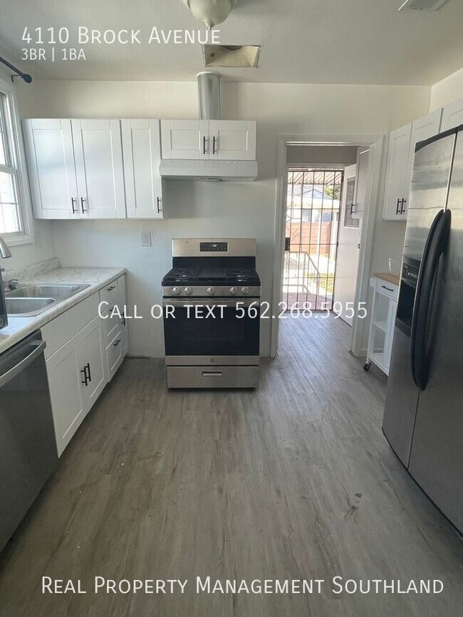 Building Photo - Updated 3 Bedroom Home in Lakewood
