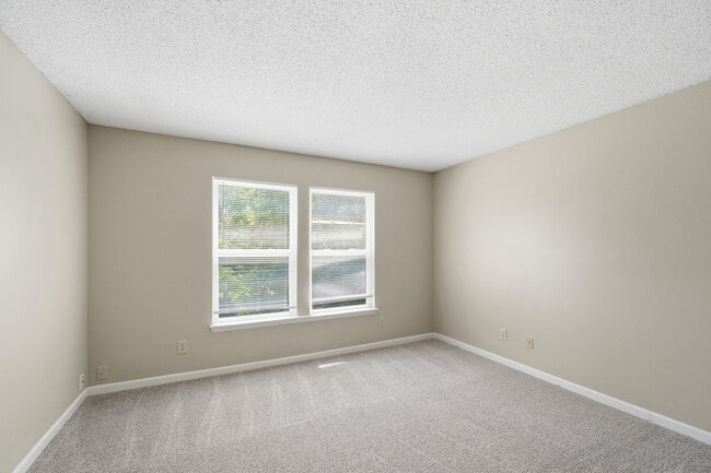 Building Photo - 2030 Orchid Bloom Ln