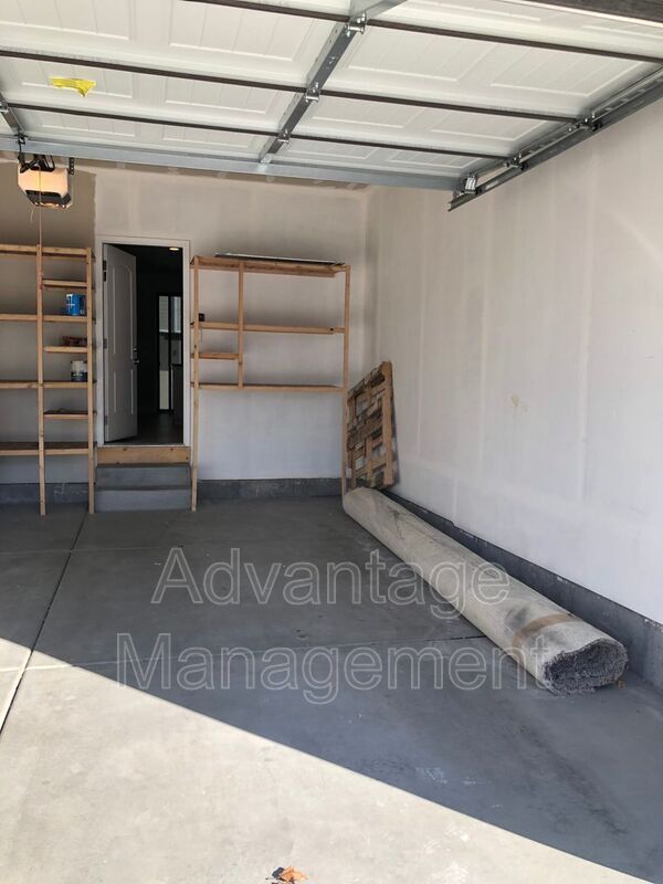 Building Photo - 3216 W Prairie Grass Dr