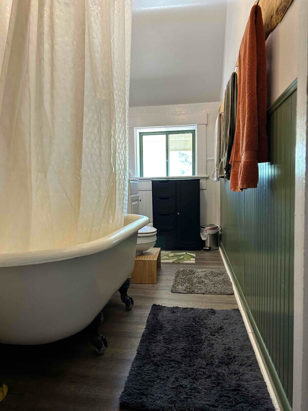 Building Photo - 1423 11th St