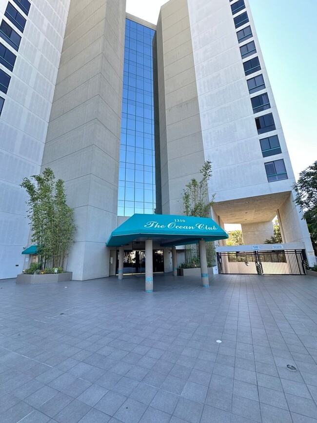 Building Photo - Oceanfront High-Rise Living – Stunning 1BR w/ Panoramic Views & Resort Amenities