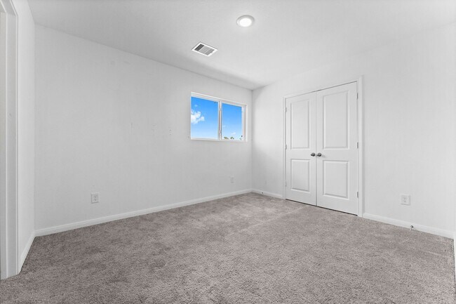 Building Photo - 9915 Opal Stone Wy