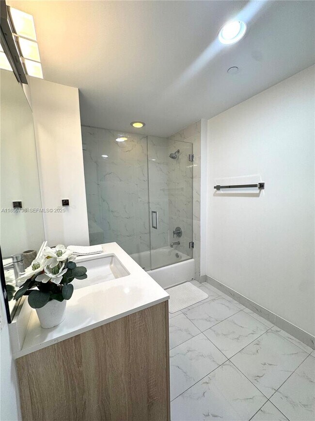 Building Photo - 16385 Biscayne Blvd