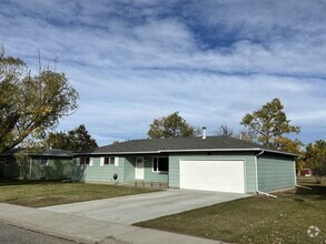 Building Photo - 3 bedroom in Billings MT 59105