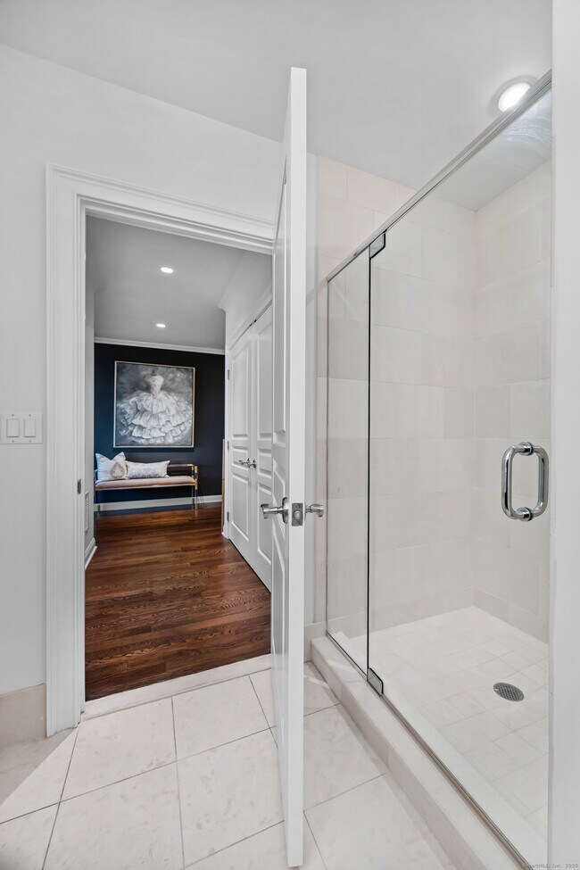 Building Photo - 100 Parrott Drive