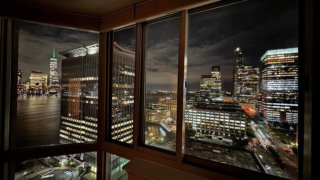 Building Photo - 20 2nd street WASHINGTON St