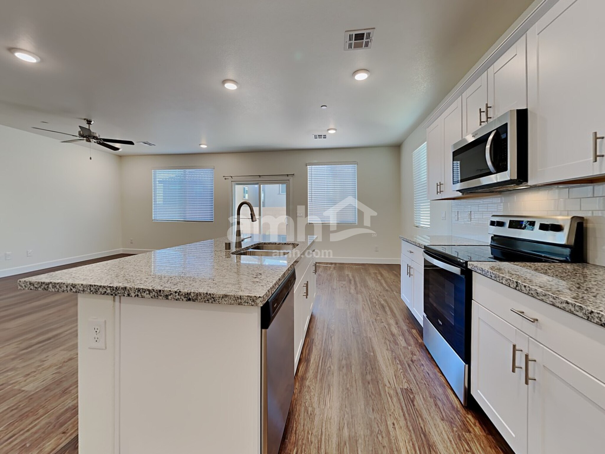 Building Photo - 72 Cabaletta Ln